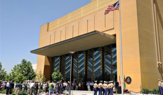 Không chỉ rút quân, Mỹ dự tính rút cả nhân viên ngoại giao khỏi Afghanistan