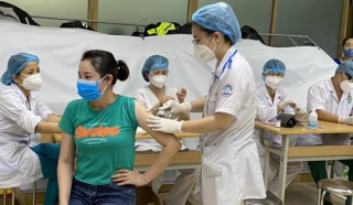 Hơn 4.600 ca mắc COVID-19 sáng 12/8, hơn 12 triệu người đã được tiêm vaccine