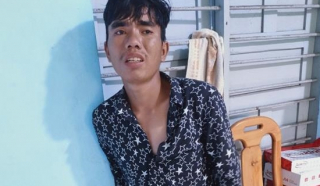 Bắt 2 tên cướp giật sợi dây chuyền vàng của người phụ nữ