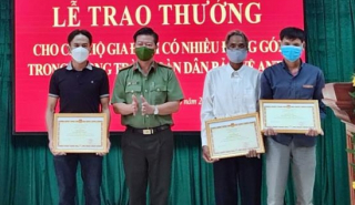 Ba hộ dân hiến 1.700m2 đất xây trụ sở Công an xã