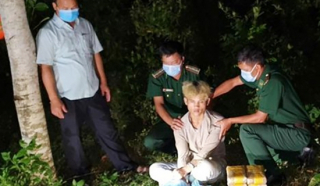 Bắt đối tượng vận chuyển 60.000 viên ma túy qua biên giới