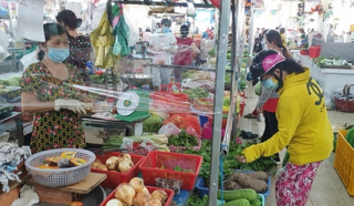 TP Hồ Chí Minh: Mở lại điểm bán lương thực, thực phẩm thiết yếu tại các chợ