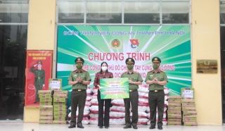 Tuổi trẻ Công an Thủ đô: Chung tay cùng cộng đồng vượt qua dịch bệnh COVID-19