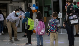 Biến chủng Delta khiến hàng ngàn trẻ em nhập viện ở Mỹ