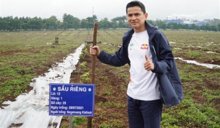 Kiatisuk, người nghệ sĩ ứng xử khéo hơn cả chơi bóng