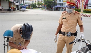 Giảm tiền phạt cho nam sinh viên ra đường vì “quên mã PIN thẻ ATM”