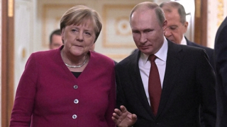Thủ tướng Đức Merkel gặp ông Putin cứu vãn "đứa con tinh thần"