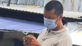 Xử lý nhân viên trật tự đô thị phường "ra giá" tiêm vaccine