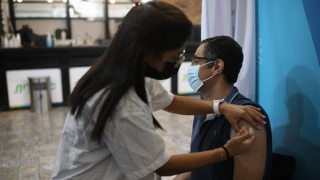 Israel: Liều vaccine ngừa COVID-19 thứ 3 giúp giảm tỷ lệ nhiễm, tử vong