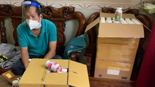 Đường dây "sản xuất" thuốc điều trị COVID-19 giả được đóng gói trong nhà vệ sinh