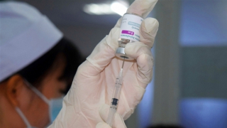 Điều tra việc công chức phường nhận tiền “bồi dưỡng” để tiêm vaccine COVID-19