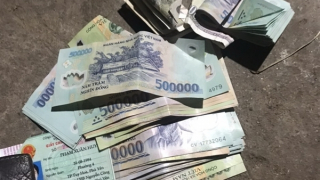 "Gầy sòng xóc đĩa", 16 đối tượng bị phạt 240 triệu đồng