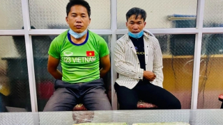 Mang hơn 300 triệu đồng đi mua ma túy về bán kiếm lời, hai anh em bị bắt