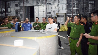 Đường dây làm giả hồ sơ, xuất lậu hàng nghìn tấn quặng