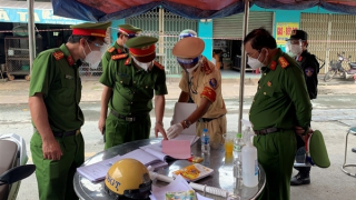Cục Cảnh sát QLHC về TTXH phối hợp làm tốt công tác phòng, chống dịch ở phía Nam