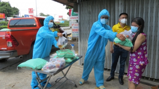 Mỗi hộ gia đình ở TP Hồ Chí Minh gặp khó khăn do COVID-19 được hỗ trợ 1,5 triệu đồng