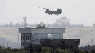 Taliban bất ngờ muốn Mỹ ở lại Kabul