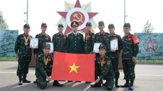 Lần đầu tham dự, Đội tuyển Việt Nam đứng thứ ba cuộc thi Kinh tuyến