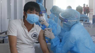 Bình Dương tiếp nhận 1 triệu liều vaccine Vero Cell từ TP Hồ Chí Minh