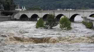 New York ban bố tình trạng khẩn cấp vì mưa lớn chưa từng có trong lịch sử