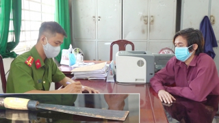 Tạm giữ bợm nhậu chém Công an