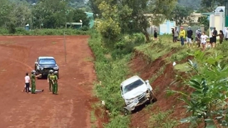 Tông ô tô vào xe đối phương để giải quyết mâu thuẫn