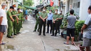 Người lính trực tiếp nơi tâm dịch