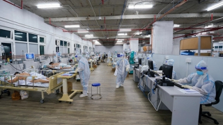 Việt Nam giảm 1.379 ca mắc COVID-19 trong ngày, hơn 12.500 người khỏi bệnh