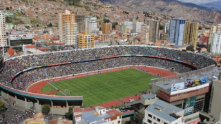 Bí ẩn sân bóng nguy hiểm nhất thế giới