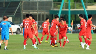 Tuyển Việt Nam tập trung 32 cầu thủ cho trận gặp ĐT Trung Quốc và Oman