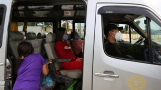 Phát hiện xe chở 8 hành khách bất chấp quy định phòng, chống COVID-19