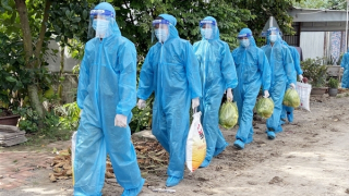 500 CBCS Công an An Giang  vào “điểm nóng” giúp dân dập dịch