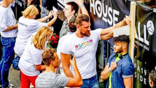 Vì sao chiều cao của người Hà Lan ngày càng "khiêm tốn"?