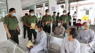 Tiêm vaccine phòng COVID-19 cho các đối tượng theo Nghị quyết 21 của Chính phủ