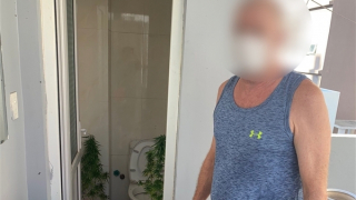 "Ông tây" trồng cần sa trên tầng thượng để làm... cảnh