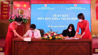 Mở rộng khai thác, phát hành và bảo vệ bản quyền sách lý luận, chính trị