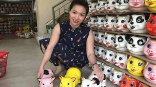 Người đàn bà bán nước mắt... lấy tiền