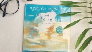 Khói trời lộng lẫy - Cuộc dạo chơi giữa những khoảng ngưng buông