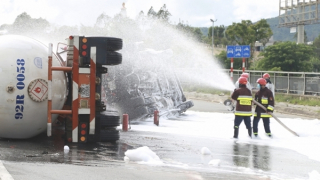 Những người lính mưu trí, dũng cảm trước “giặc lửa”