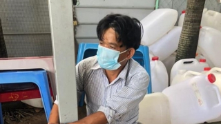 Vi phạm quy định phòng dịch, dùng dao tấn công cán bộ Công an