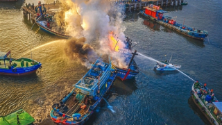 Những hình ảnh ấn tượng trong cuộc chiến với giặc lửa