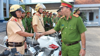 Phát huy vai trò nêu gương người đứng đầu