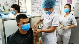 Địa phương nào tiêm chậm sẽ bị điều chuyển vaccine cho nơi khác