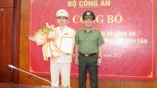 Trao quyết định bổ nhiệm Phó Cục trưởng Cục Hậu cần