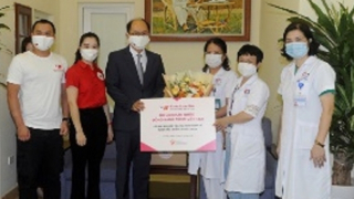 Tổng cục Du lịch Hàn Quốc tặng 1.000 phần quà  cho đội ngũ tuyến đầu Việt Nam chống dịch