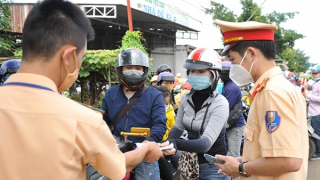 Ấm lòng những người con xa xứ hồi hương