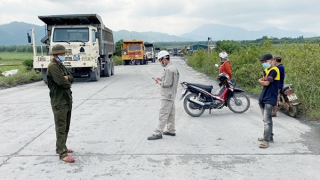 Cần ngăn chặn tình trạng người dân tự ý xâm nhập vào công trường mỏ đá