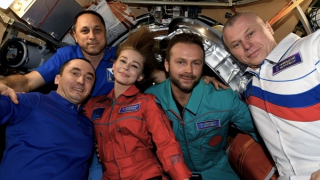 Đoàn làm phim trong không gian của Nga trở về Trái đất an toàn