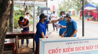 Việc đi lại qua nhiều tỉnh vẫn khó khăn