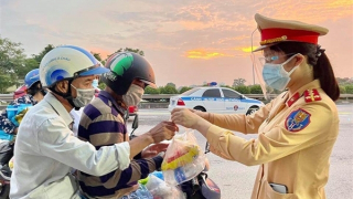 Không còn người  từ các tỉnh phía Nam qua các chốt ở Hà Nội về quê